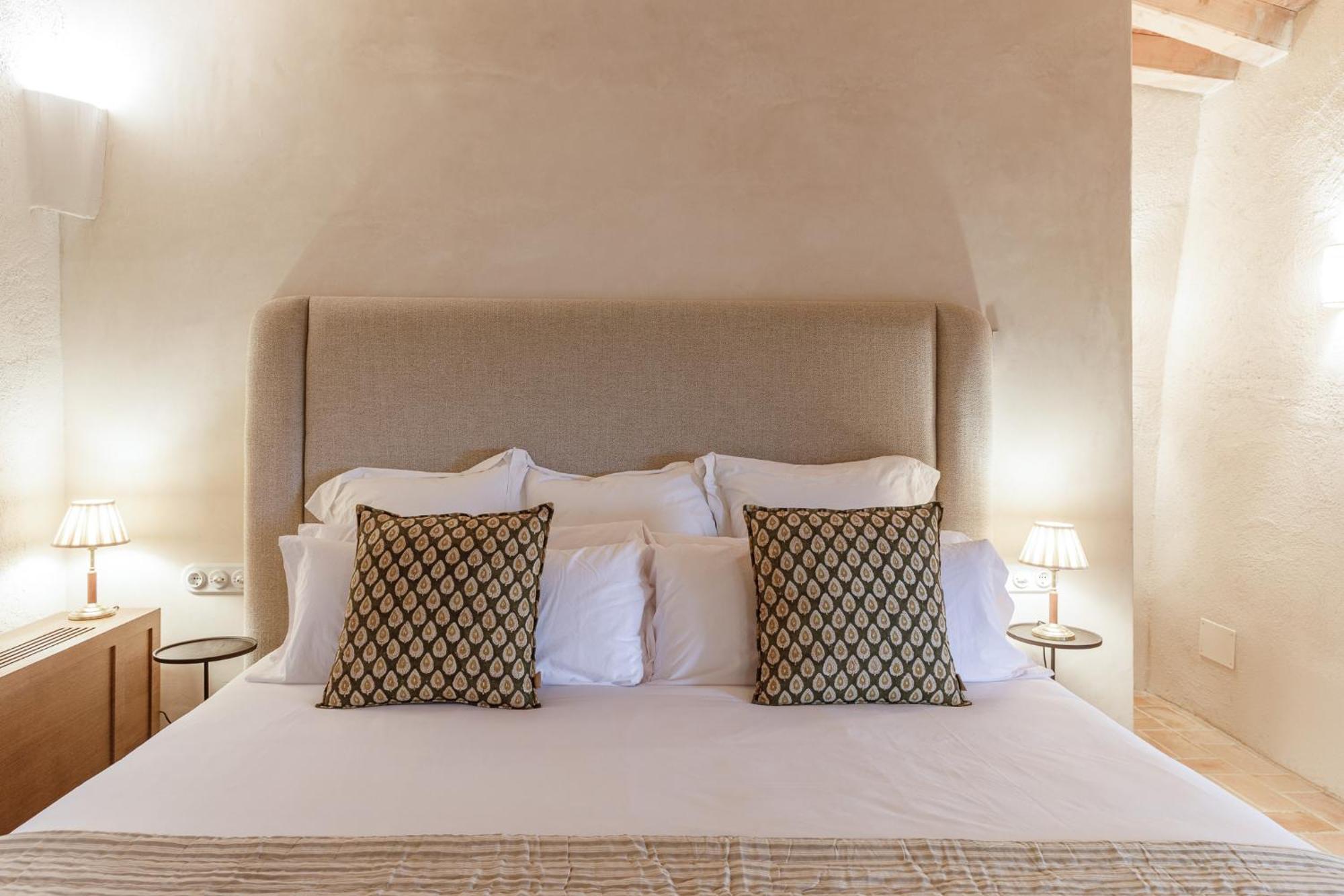 Hotel Castell De Vallgornera Peralada Buitenkant foto