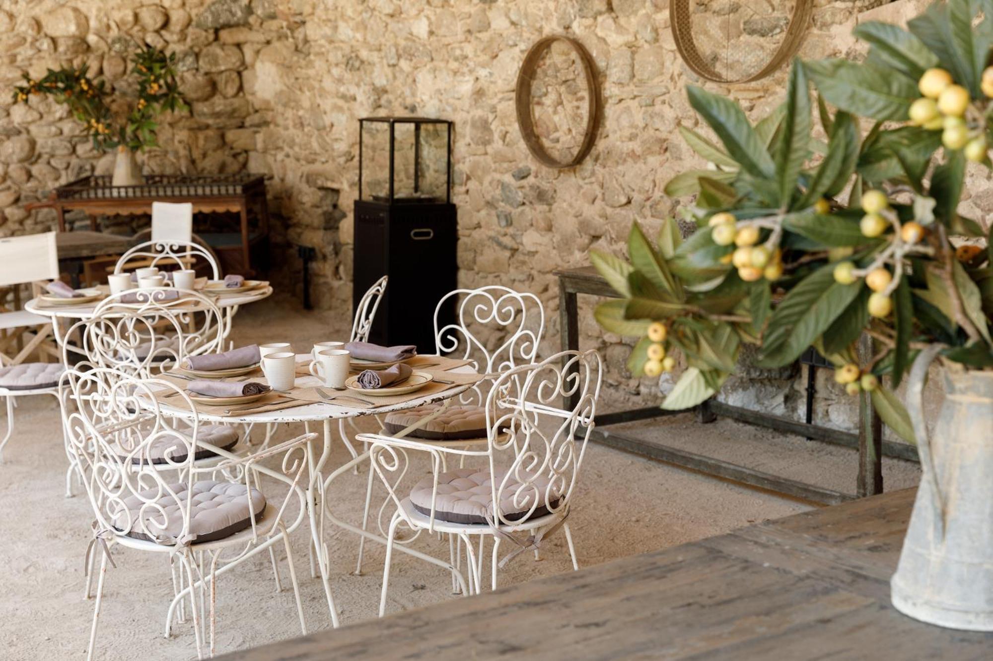 Hotel Castell De Vallgornera Peralada Buitenkant foto