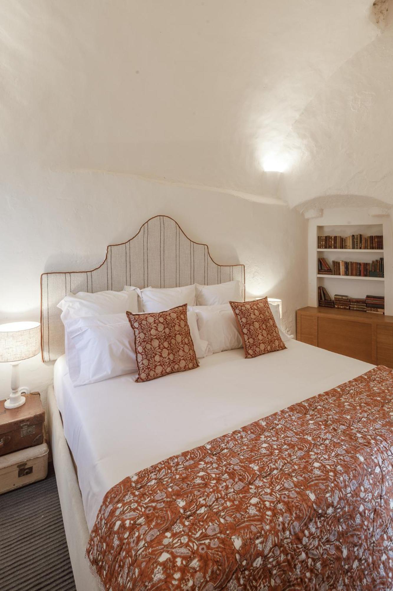 Hotel Castell De Vallgornera Peralada Buitenkant foto