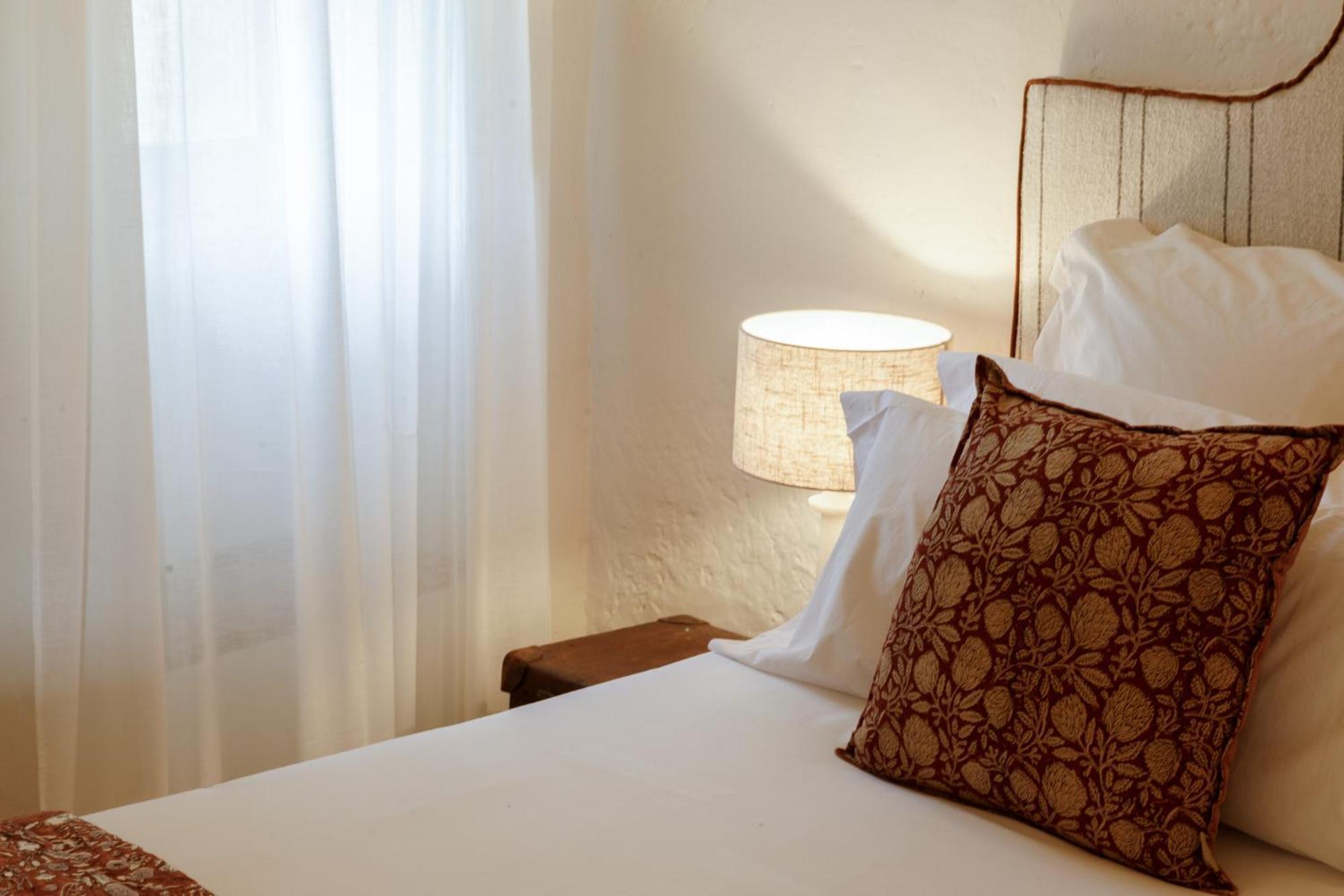 Hotel Castell De Vallgornera Peralada Buitenkant foto